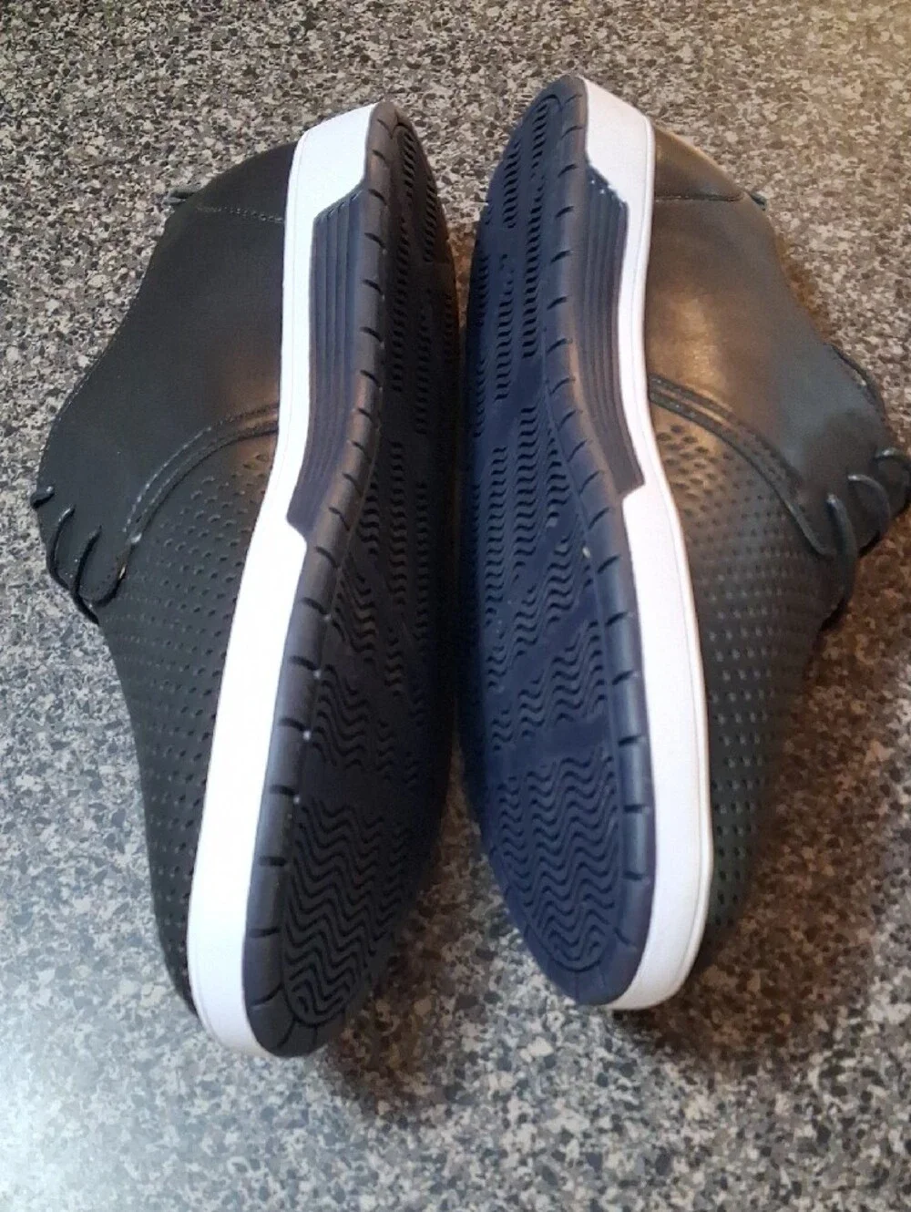 The Unbranded Brand stylish black
